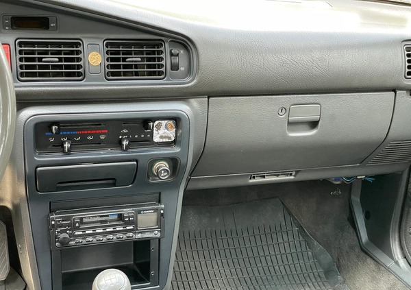 Mazda 626 cena 8900 przebieg: 273272, rok produkcji 1989 z Włocławek małe 704